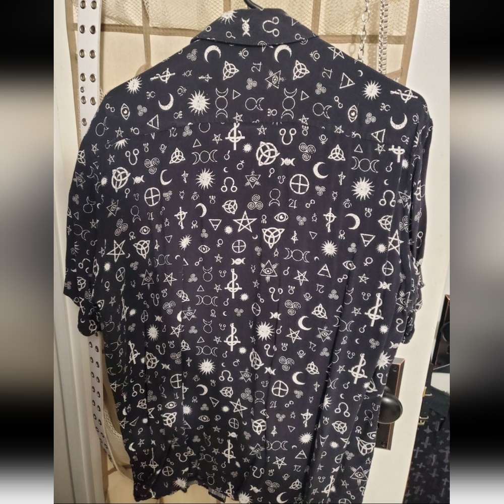 Hot topic witchy button up - Picture 2 of 3